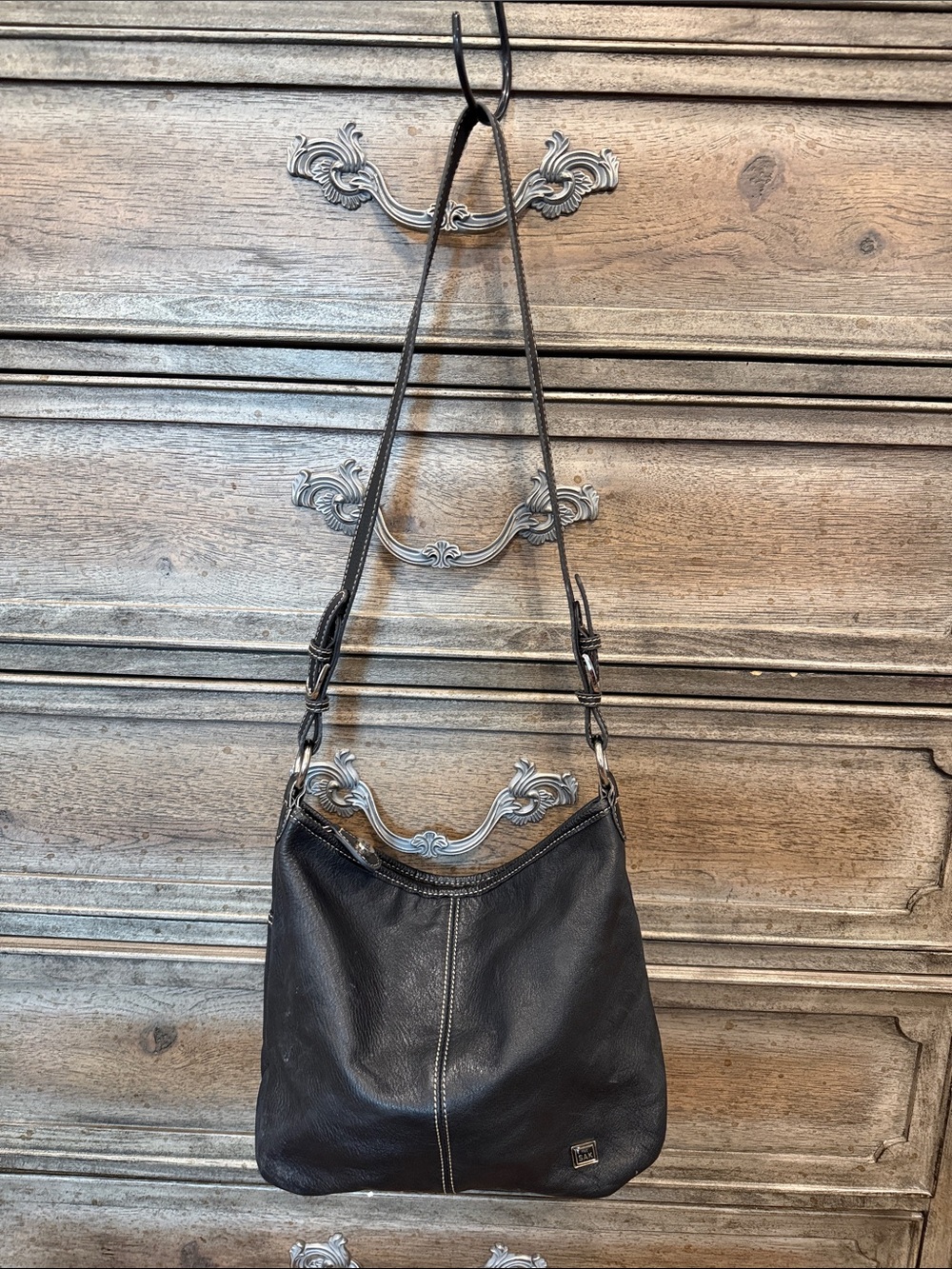 The Sak Leather Shoulder Bag in Black🖤